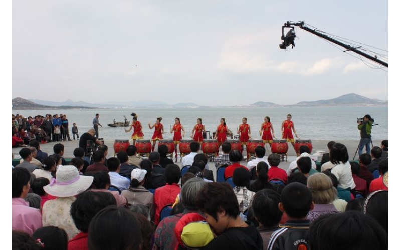 乡村季风节目组录制节目